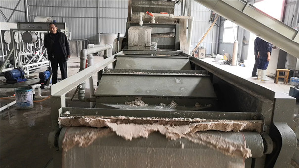 紅薯粉條機(jī)-淀粉加工設(shè)備 紅薯粉條機(jī)-淀粉加工設(shè)備