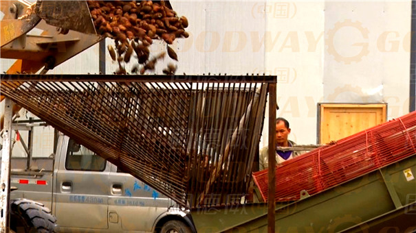 按需選配紅薯淀粉加工工藝及設(shè)備的四個(gè)基本原則 按需選配紅薯淀粉加工工藝及設(shè)備的四個(gè)基本原則